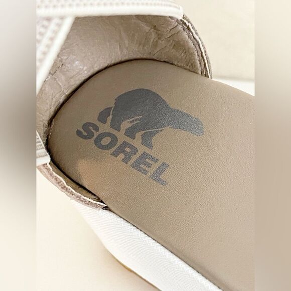 Sorel Cameron Flatform Ankle Strap Sandals in Taupe. 9.5 - Picture 5 of 13